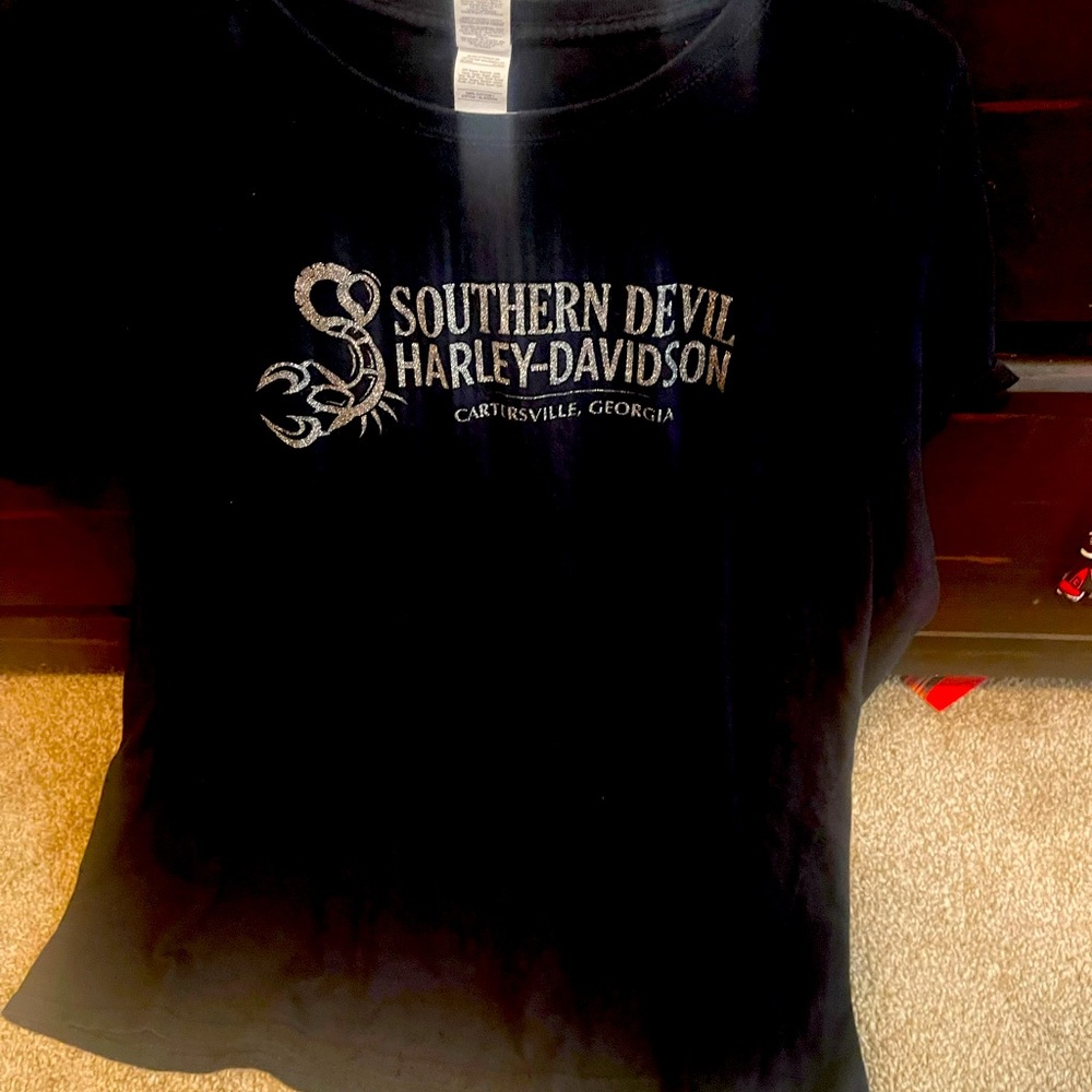 Cute black Harley Davidson Tshirt